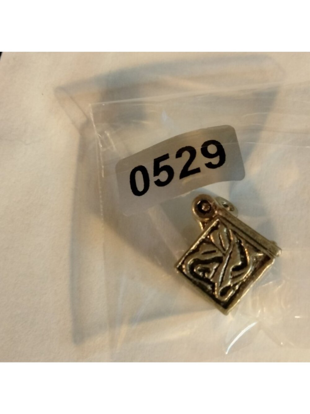 Prayer Box Charm Praying Hands Design Silver Metal - Picture 13 of 14